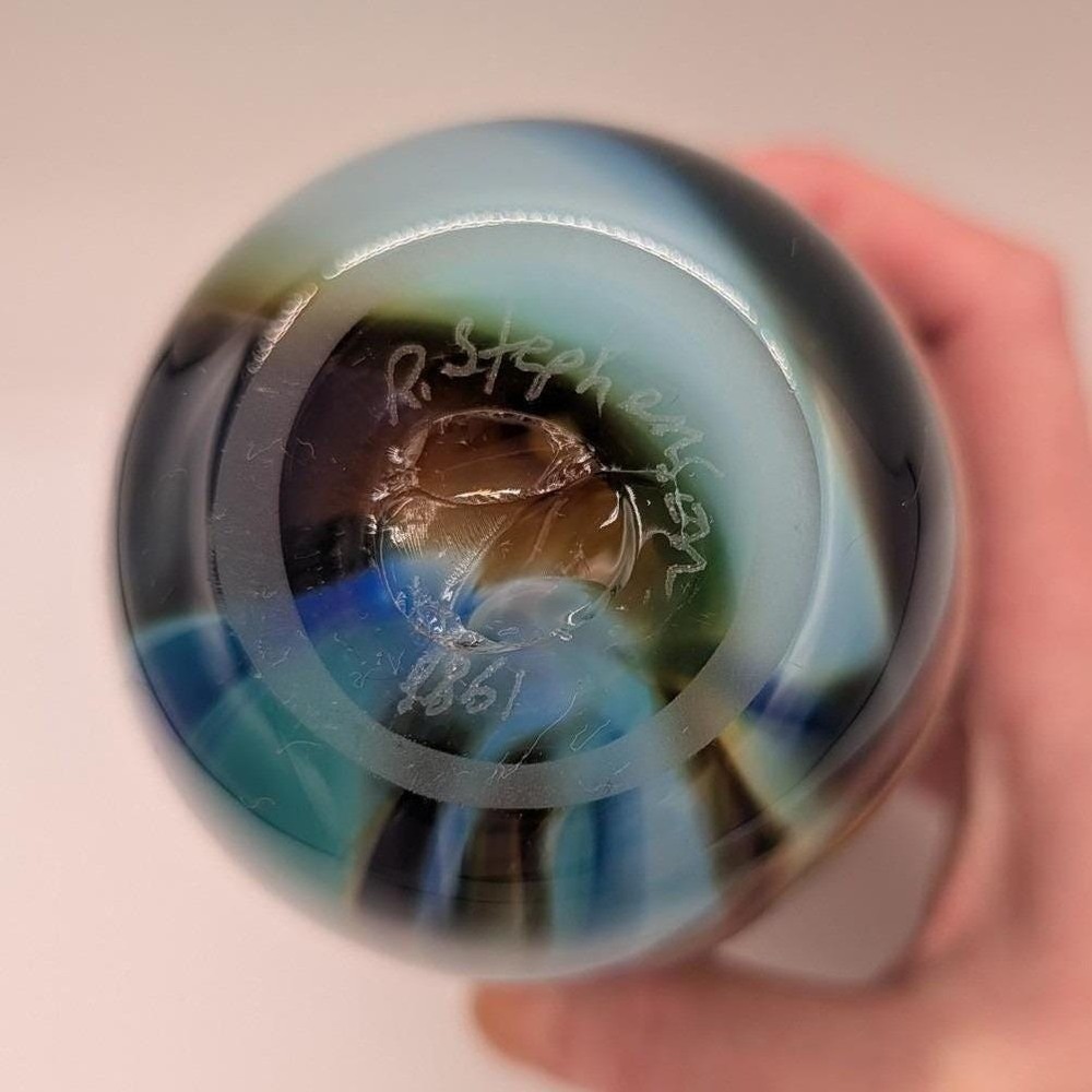 Vintage 1981 Signed R Stephens Studio Art Glass Vase Abstract Landscape Decor 7" - Picture 10 of 12